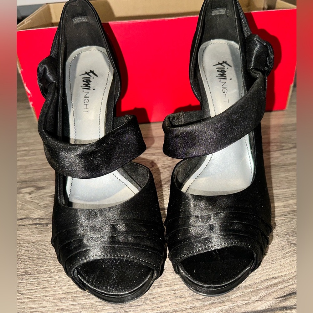 Fioni Night - Black Slip On Stiletto Heel Peeptoe Shoes - Women’s Size 7